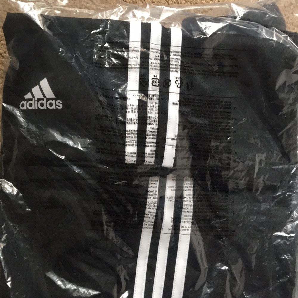 Men’s Adidas Essentials shorts Black white Stripe - Picture 6 of 8
